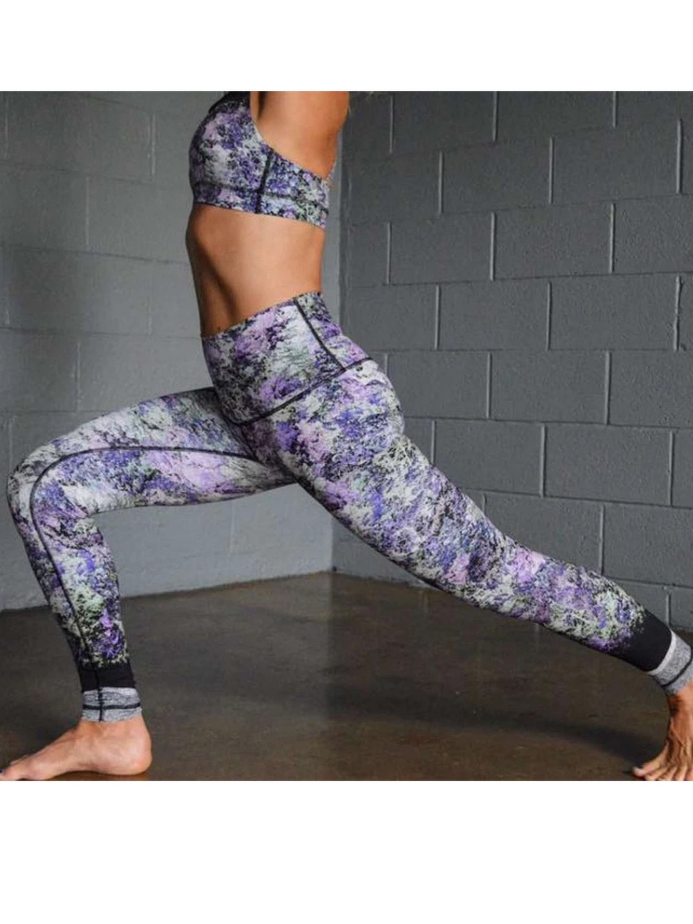 LULULEMON ~ Size 6 ~ Vivid Vision Wunder Under Hi-Rise Tight Leggings